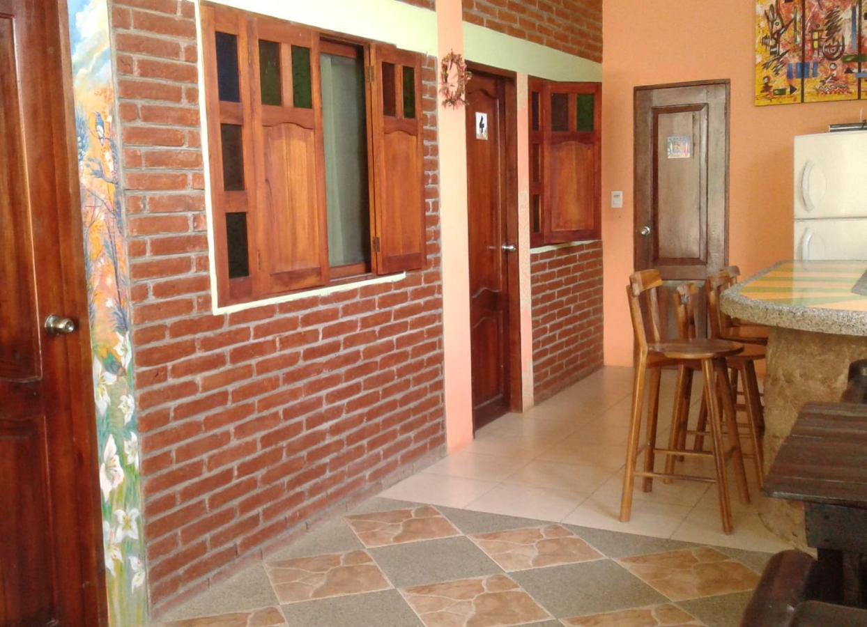 Hostal Casa Taisha Монтаньита Экстерьер фото