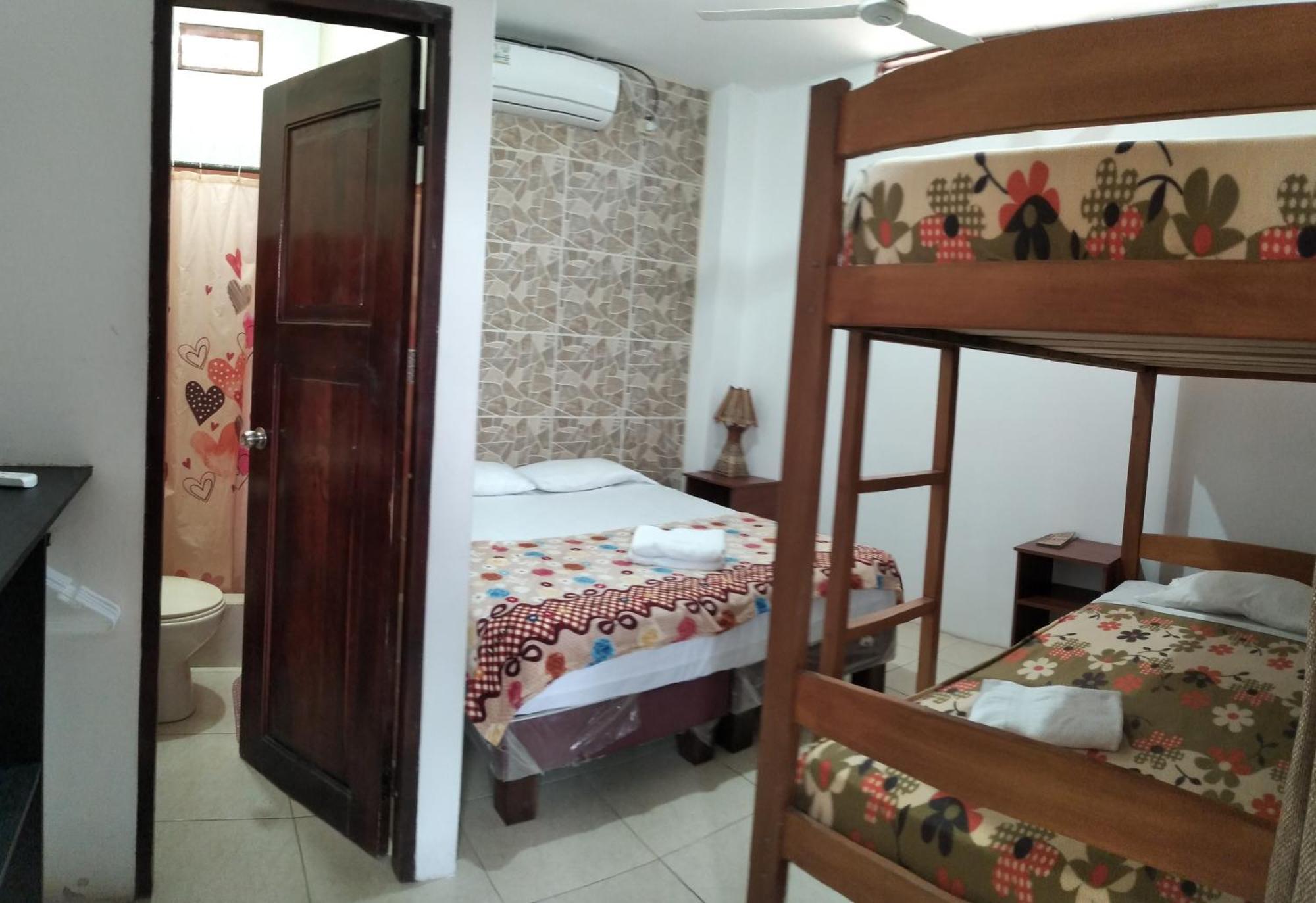 Hostal Casa Taisha Монтаньита Экстерьер фото
